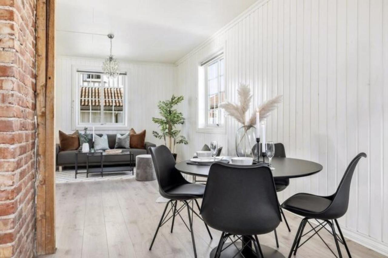 リレハンメルLys Og Sentral Leilighet Med Terrasse Og Hageアパートメント エクステリア 写真